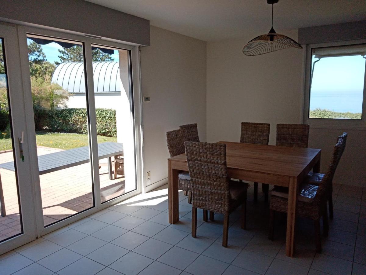 Maison vue mer Granville Extérieur photo